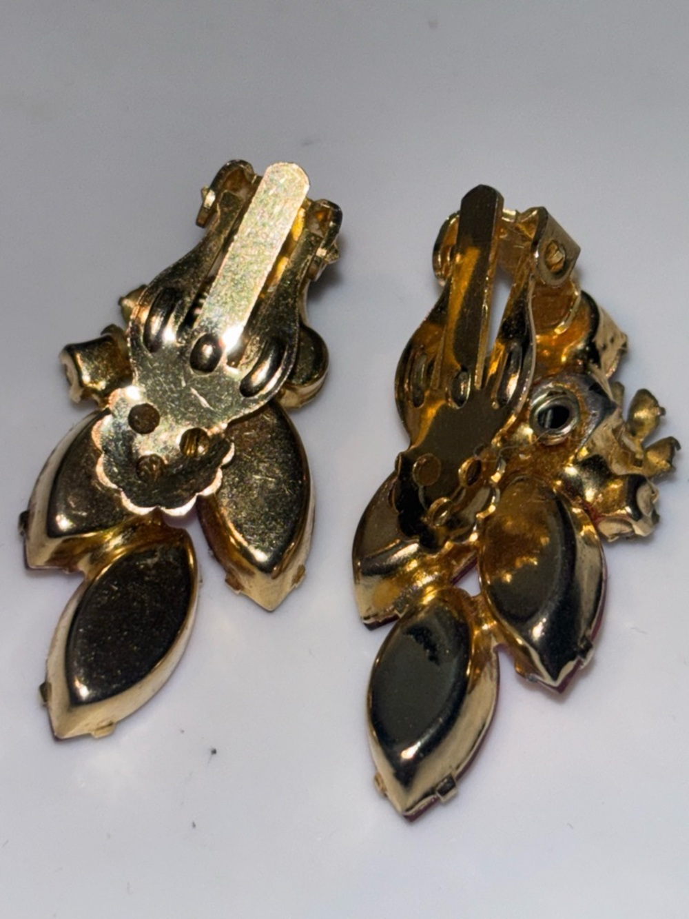 Vintage-Inspired Pink Crystal Clip-On Earrings - Unbranded - Picture 3 of 4